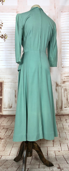 Exquisite Original 1940s Vintage Aqua Seafoam Dagger Collar Peplum Dress By Carole King