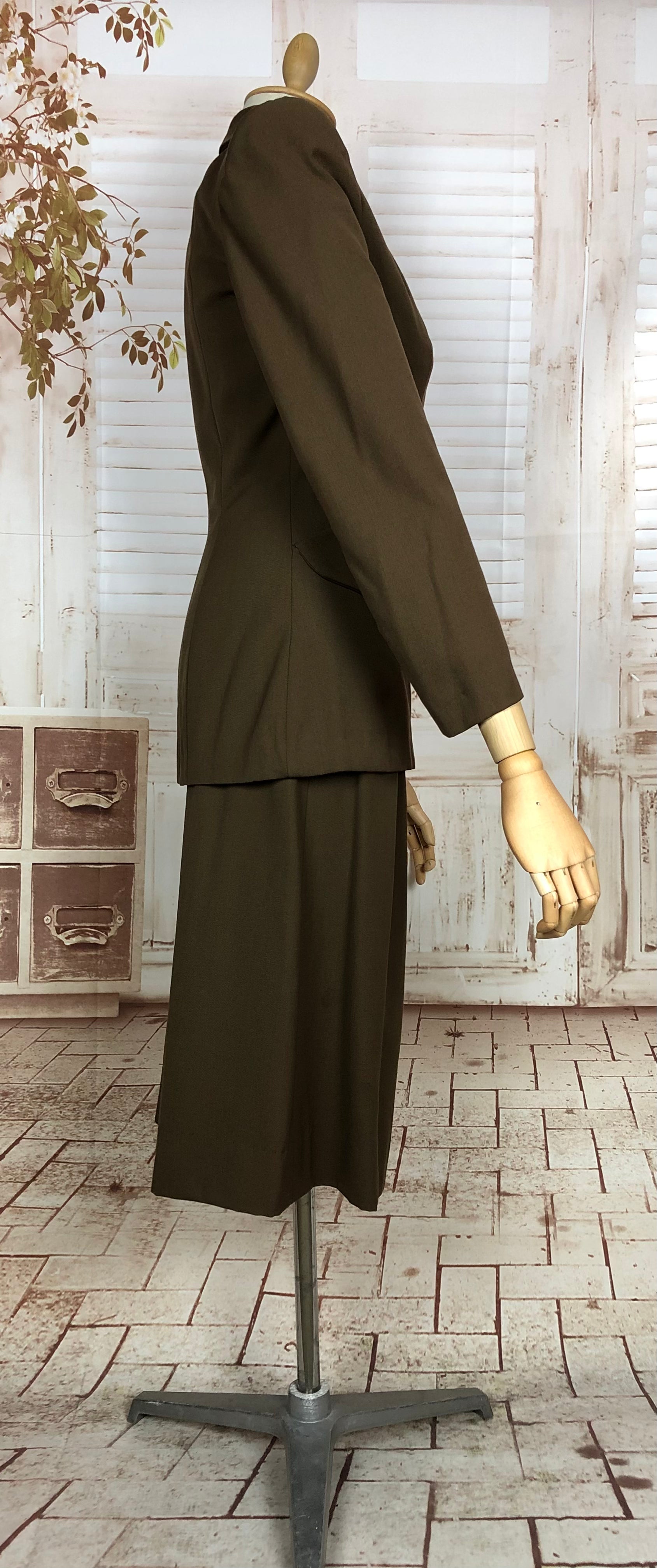 Gorgeous Original 1940s Vintage Chocolate Brown Gabardine Skirt Suit Black Sheep Antiques