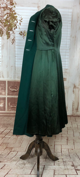 Incredible Original Vintage 1940s 40s Emerald Green Fit And Flare Princess Coat With Tiered Skirt