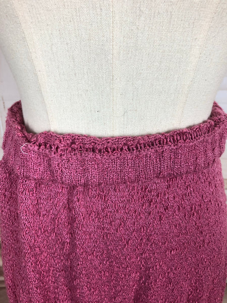 Original Vintage 1940s 40s Volup Rose Pink Knit Skirt