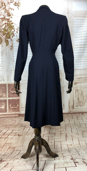 Fabulous Original Vintage 1940s 40s Navy Blue Fit And Flare Princess Coat