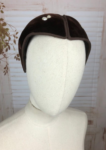 Unusual Original 1950s 50s Vintage Brown Velvet Helmet Hat With Seed Beads