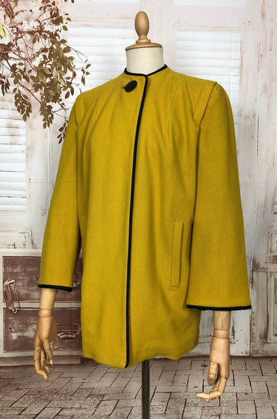 Stunning Original 1940s Vintage Mustard Yellow Swing Coat By Youthcraft