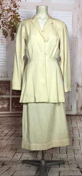 Stunning Original 1940s Vintage Long Line Cream Wool Suit