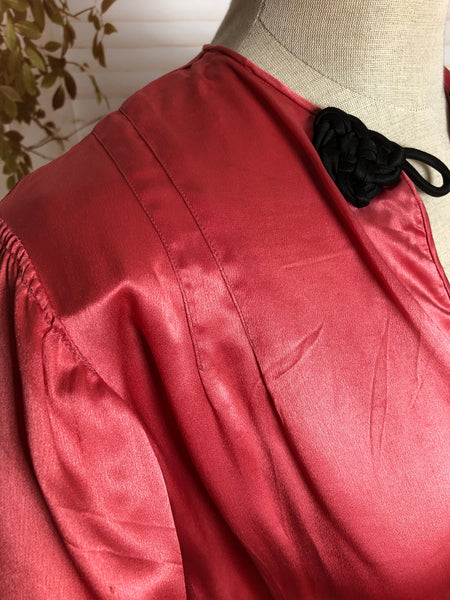 LAYAWAY PAYMENT 1 OF 2 - RESERVED FOR LIV - Exquisite Original 1930s Fuchsia Pink And Black Satin Lounge Pyjama Set With Bishop Sleeves