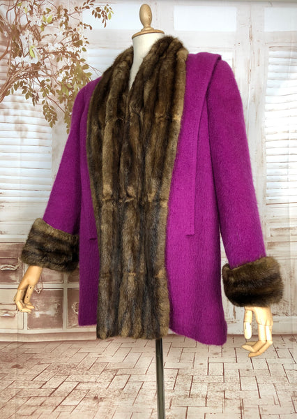 Exceptional 1940s Volup Vintage Vibrant Fuchsia Pink Swing Clutch Coat With Fur Collar