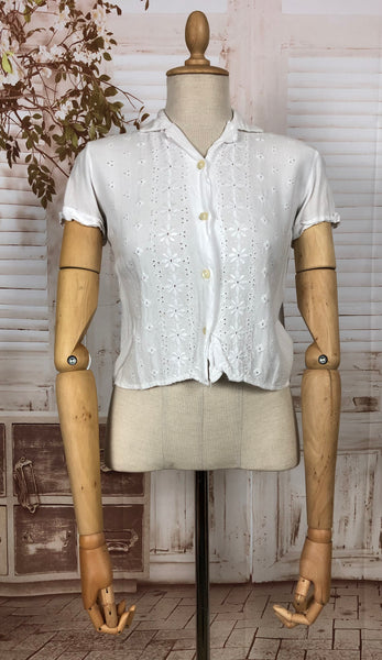 Cute 1950s 50s Vintage Short Sleeve White Broiderie Anglais Blouse