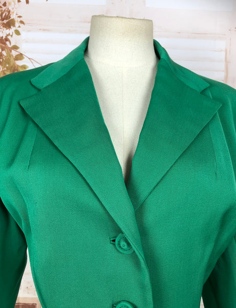 LAYAWAY PAYMENT 2 of 2 - RESERVED FOR AMBIKA - Amazing Original Volup Vintage 1940s 40s Bright Green Blazer