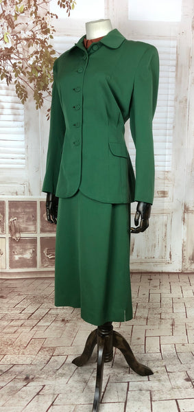 Fabulous Original 1940s 40s Vintage Bright Green Skirt Suit