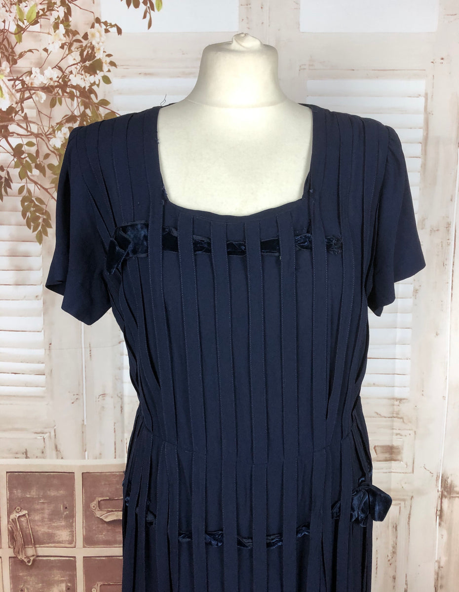 Original 1940s 40s Vintage Midnight Blue Day Dress With Stripe Panels ...