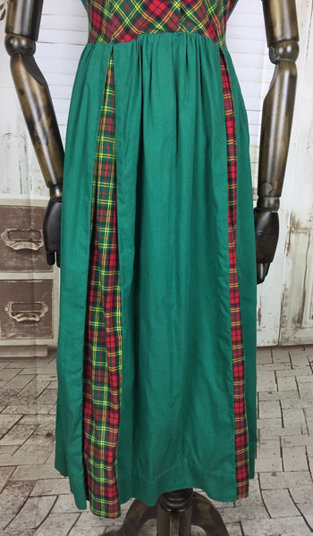 Original 1940s 40s Vintage Green And Red Plaid Cotton Dress With Pleated Skirt