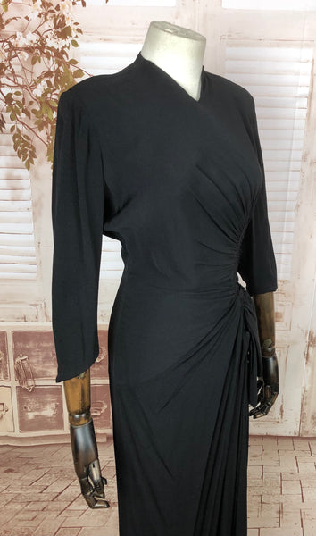 Super Sexy Original Vintage 1940s 40s Black Femme Fatale Dress