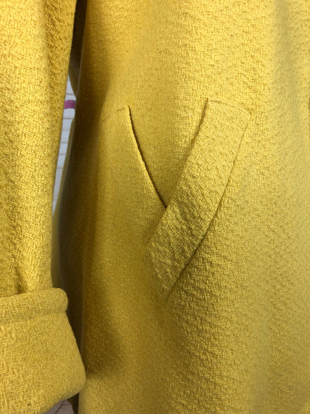 LAYAWAY PAYMENT 1 OF 2 - RESERVED FOR GILDA - Gorgeous Original 1940s Vintage Mustard Yellow Swing Coat With Arrow Button And V Pockets