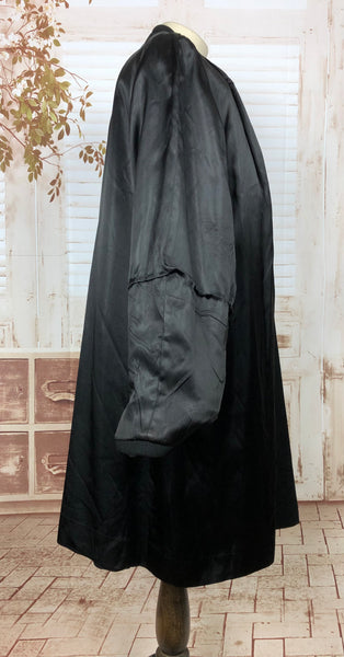 Fabulous Original 1940s 40s Volup Vintage Black Collarless Swing Coat By Strawbridge & Clothier